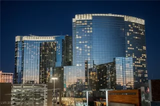 Photo #1: 2753050 Listing 