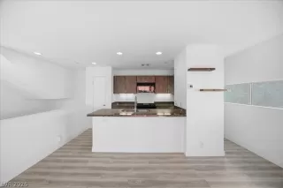 Photo #6: 2753088 Listing 