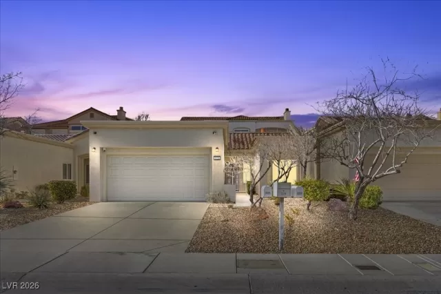 MLS: 2753098 Condo For Sale