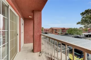 Photo #3: 2753104 Listing