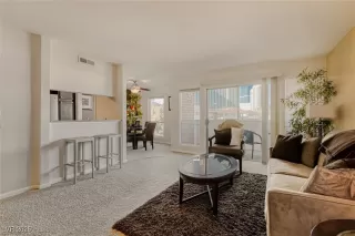 Photo #5: 2753159 Listing 