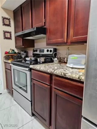 Photo #3: 2753187 Listing 