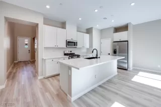 Photo #4: 2753196 Listing 