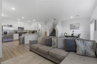 Photo #5: 2753251 Listing 