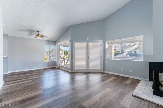 MLS: 2753335 Condo For Sale