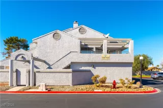 Photo #1: 2753335 Listing 