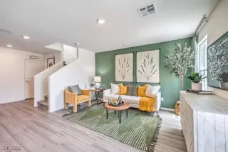 Photo #2: 2753400 Listing 