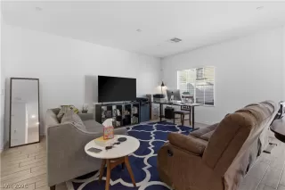 Photo #2: 2753467 Listing 