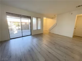 Photo #2: 2753484 Listing 