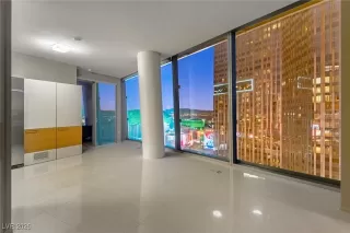 Photo #1: 2753509 Listing 