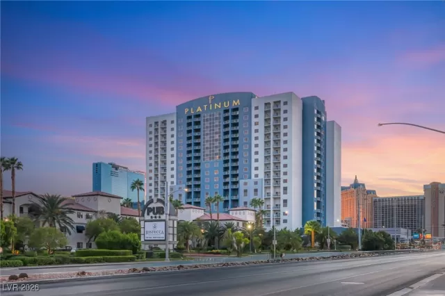 MLS: 2753595 Condo For Sale