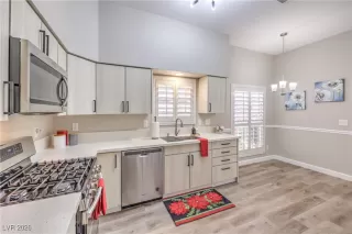 Photo #1: 2753633 Listing 