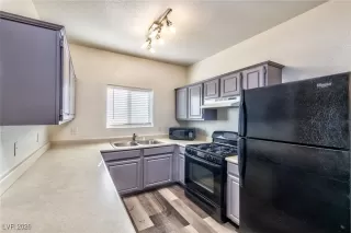 Photo #3: 2753661 Listing 