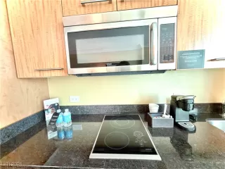 Photo #3: 2753663 Listing 