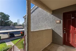 Photo #2: 2753710 Listing 