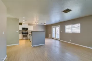 Photo #3: 2753720 Listing 