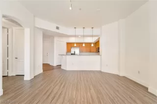 Photo #6: 2753735 Listing 