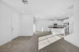 Photo #2: 2753766 Listing 