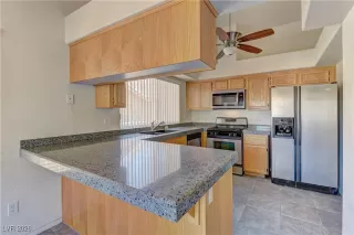 Photo #5: 2753797 Listing 