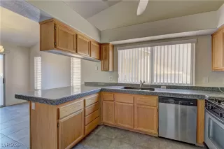 Photo #6: 2753797 Listing 