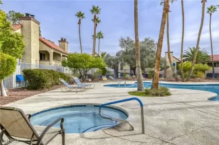 Photo #2: 2753840 Listing 