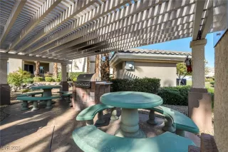 Photo #1: 2753866 Listing 