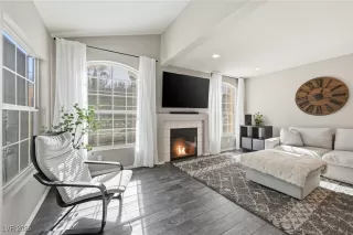 Photo #3: 2753870 Listing 