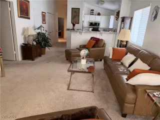 Photo #4: 2753920 Listing 