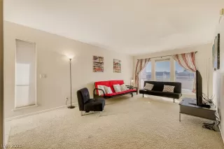 Photo #5: 2753923 Listing 