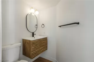 Photo #4: 2753956 Listing