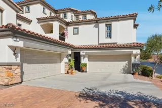 Photo #2: 2753967 Listing 