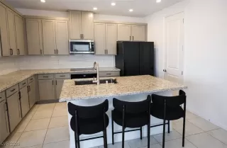 Photo #4: 2753970 Listing 