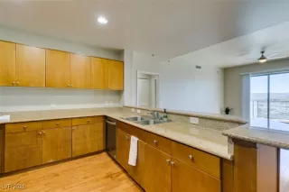 Photo #4: 2754023 Listing 