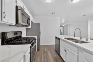 Photo #5: 2754090 Listing 