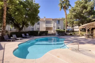 Photo #6: 2754090 Listing 