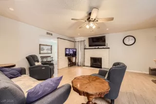 Photo #1: 2754163 Listing 