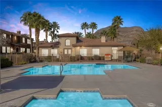 Photo #3: 2754172 Listing 