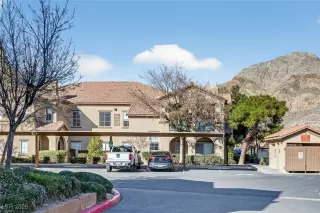 Photo #5: 2754172 Listing 