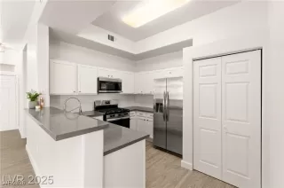 Photo #2: 2754220 Listing 