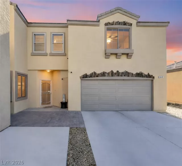 MLS: 2754259 Condo For Sale