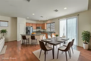 Photo #4: 2754259 Listing 