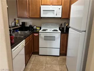 Photo #2: 2754265 Listing 