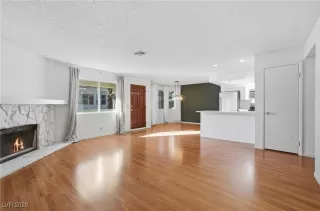 Photo #5: 2754287 Listing 