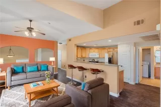 Photo #2: 2754349 Listing 