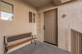 Photo #1: 2754352 Listing 