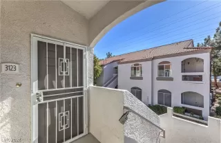 Photo #3: 2754366 Listing 