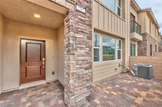 Photo #3: 2754376 Listing 