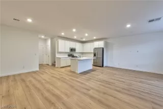 Photo #4: 2754376 Listing 