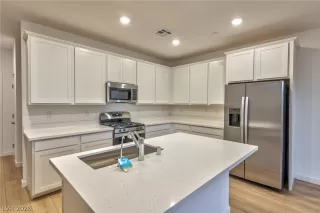 Photo #6: 2754376 Listing 