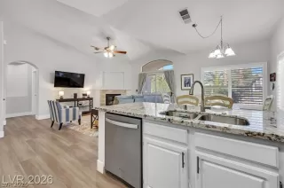 Photo #1: 2754377 Listing 